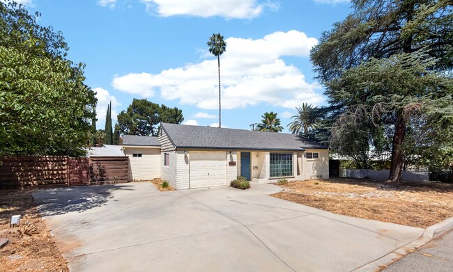 Photo - Walk to LLU! Fully-Furnished Updated Single-Story