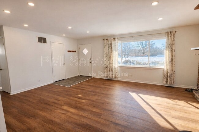 Photo - 5440 Benton Ave