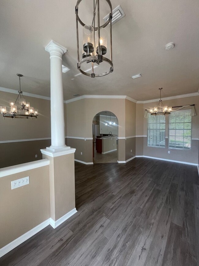 Photo - Welcome to Ellis Park