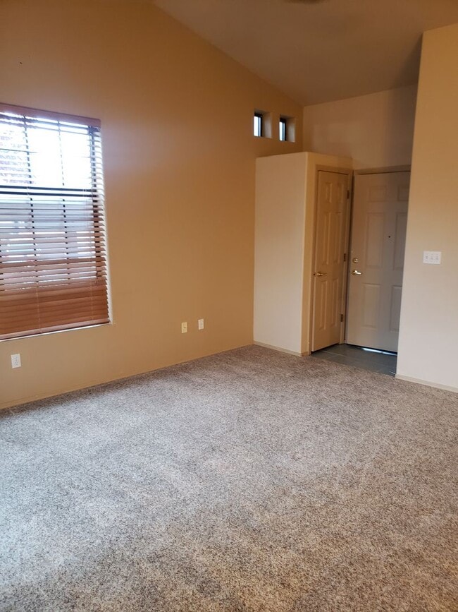 Photo - Northwoods Condo - 2 bed / 1 bath with assigned parking