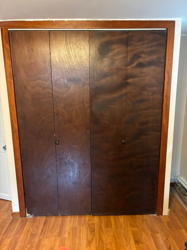 Building Photo - 157 Langham St Unit Studio