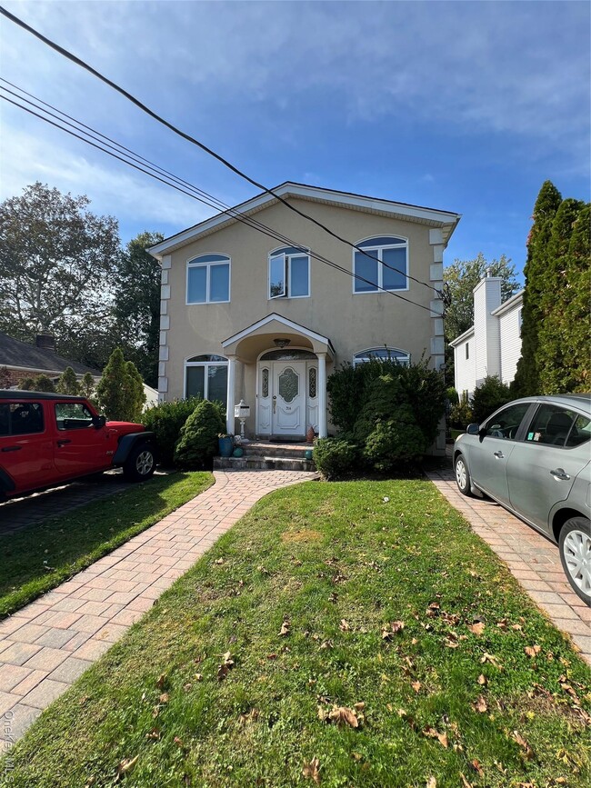 Photo - 31 B Marwood Rd N