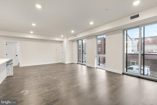 Photo - 1868 Frankford Ave Unit 502