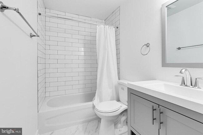 Photo - 1712 3rd St NW