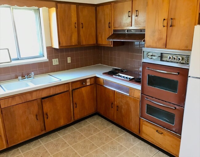 Photo - 565 Treeside Dr Unit 565