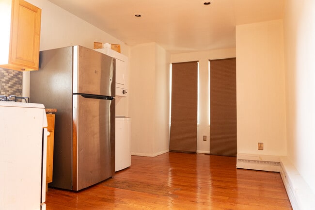 Building Photo - 4837 Parrish St Unit 2nd Floor Rental