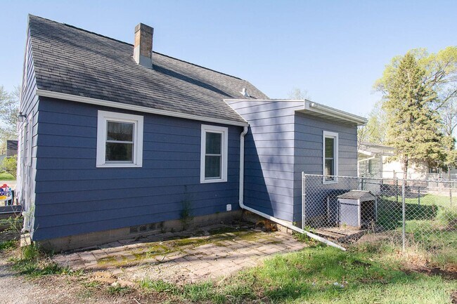 Photo - Fenced Yard, 2-Car Garage + Internet Included