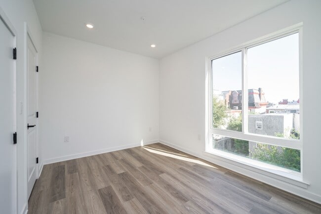 Photo - 1514 Master St Unidad A2