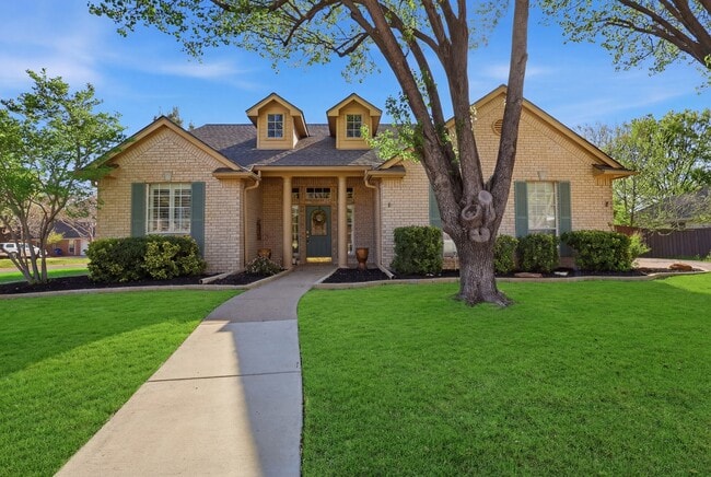 Building Photo - 1101 Countryhill Dr