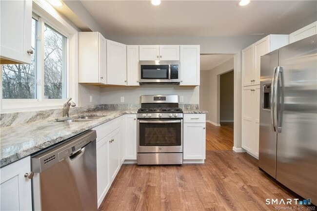 Photo - 2 Saddle Ridge Rd