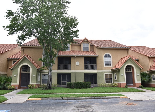 Building Photo - Condo Convenient to Attractions! Bella Vista Community! AVAILABLE AUGUST 13th! Unit 234