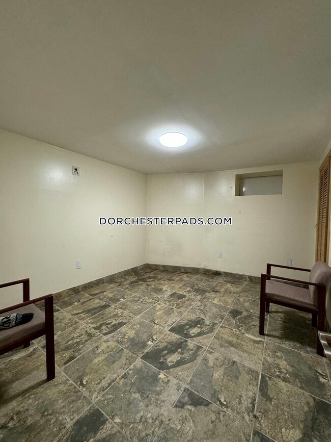 Photo - 81 Stratton St Unit B