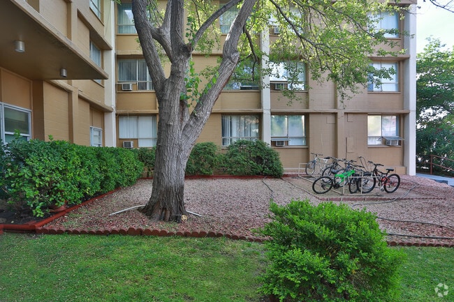 Outdoor Space - Highlander Apartments