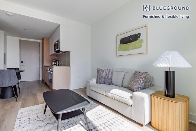 Photo - 240 3rd Ave Unidad FL4-ID1830