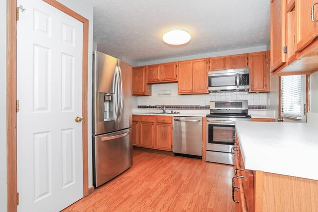 Photo - 159 Hillwood Ct
