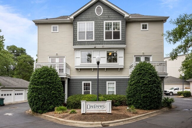 Photo - 1036 W 1st St Townhome