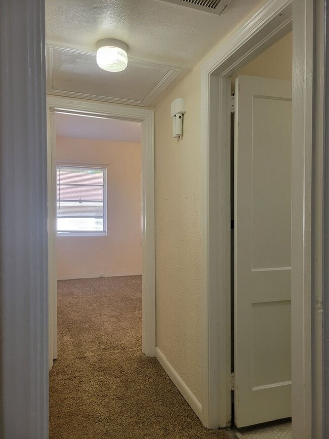 Photo - 493 Lake Howard Dr SW Unit B