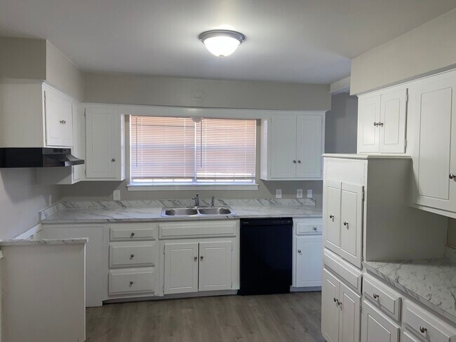 Photo - 7517 E 53rd Pl