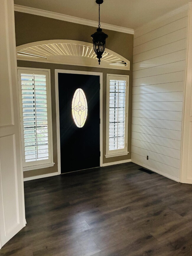 Photo - Beautiful Home in Westbury South Ready for Move-In!