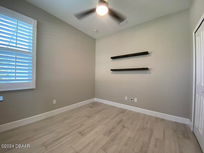 Photo - 272 Catriona Dr