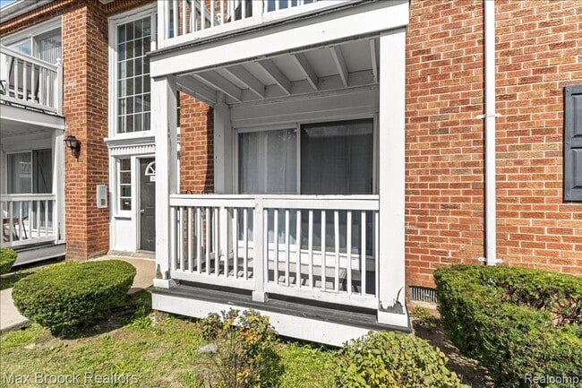 Photo - 2425 Torquay Ave Unidad 101