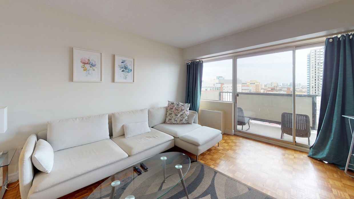 Photo - The Longwood Apartments