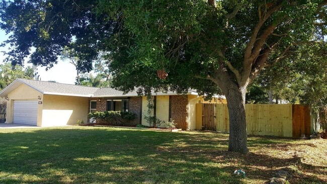 Building Photo - 295 Nora Ave