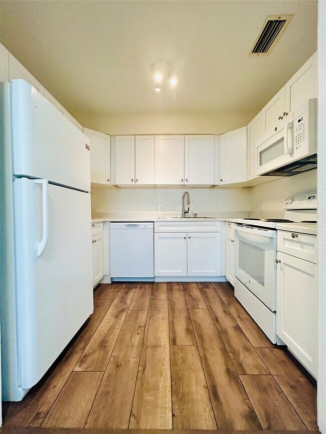 Photo - 1412 NW 2nd Ave