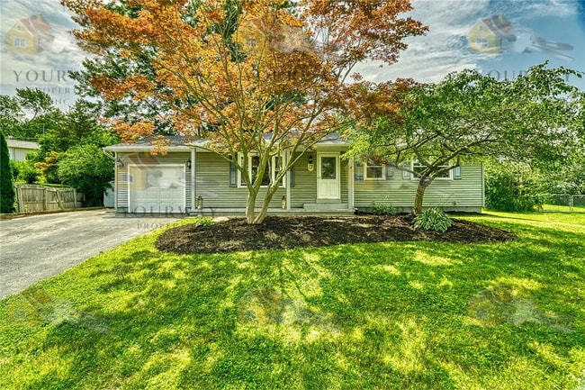 Photo - 18 Blueberry Crescent