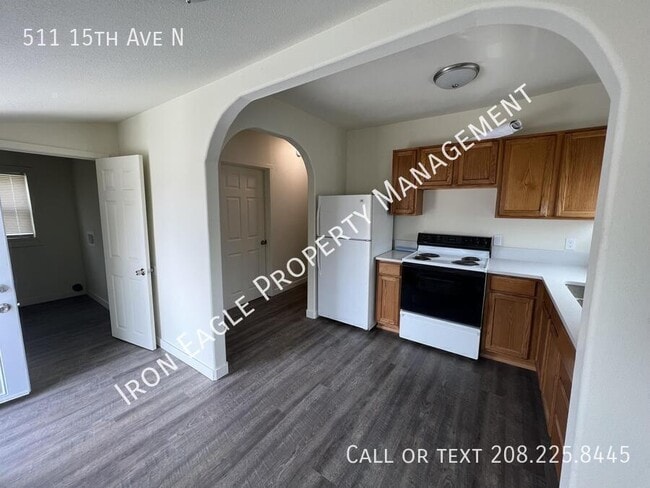 Photo - 511 15th Ave N