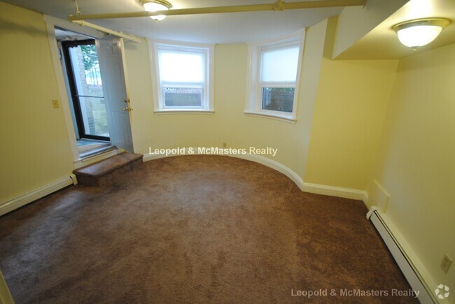 Building Photo - 230 Fuller St Unit A Rental