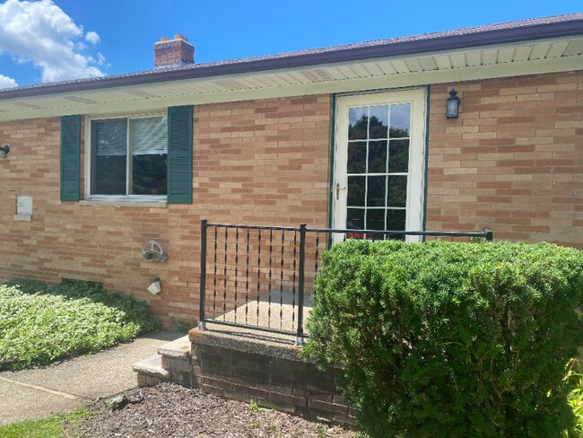 Photo - 13857 Whitney Rd