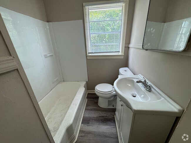 Building Photo - Fairfield Rental