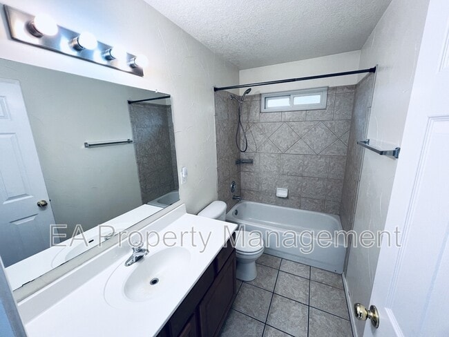 Photo - 4616 Stafford Pl NW