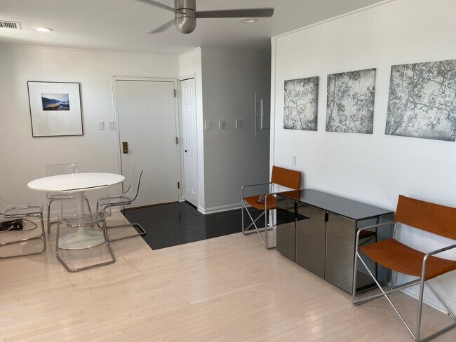 Photo - 2138 California St NW Unidad Furnished Studio