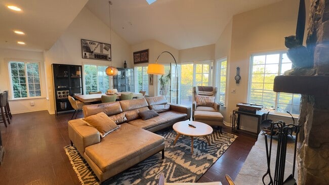 Photo - 20641 Medley Ln