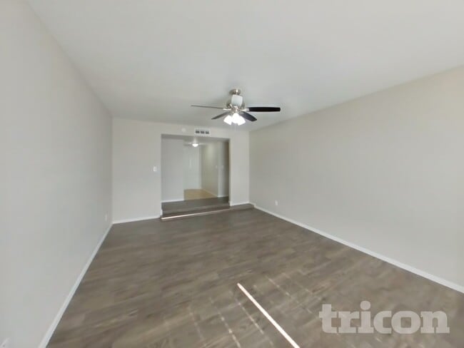 Photo - 4901 W Dahlia Dr