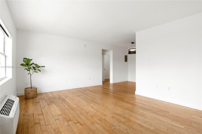 Photo - 8080 Tatum Waterway Dr