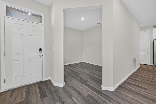 Photo - 2568 Kinsale Ln
