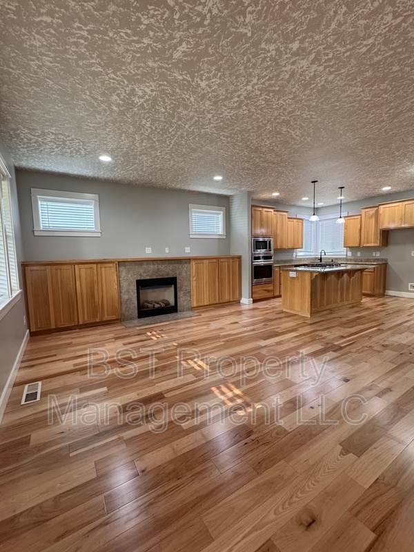 Photo - 1604 Webb Lake Dr