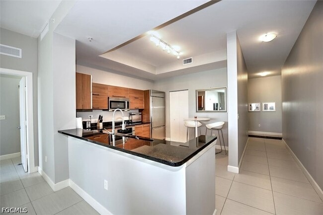 Photo - 3000 Oasis Grand Blvd Unit 407