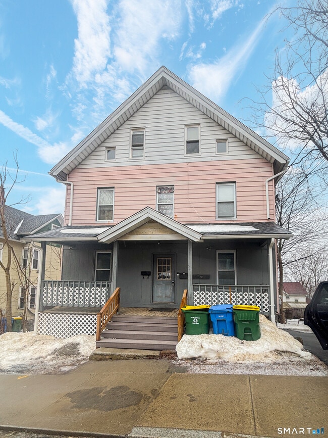 Photo - 1235 Bank St Unit 2