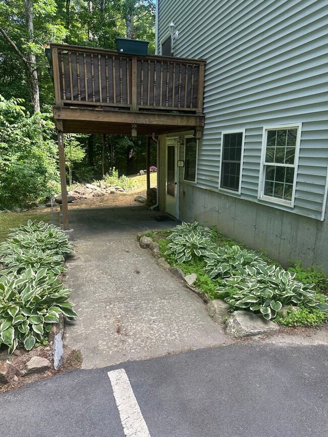 Photo - 178 Southbridge Rd Unit L