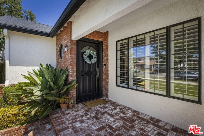 Photo - 1132 N Reese Pl
