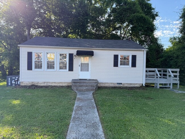Photo - 409 Hazelwood Pike
