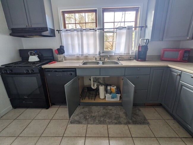 Photo - 389 E Rhinehill Rd SE