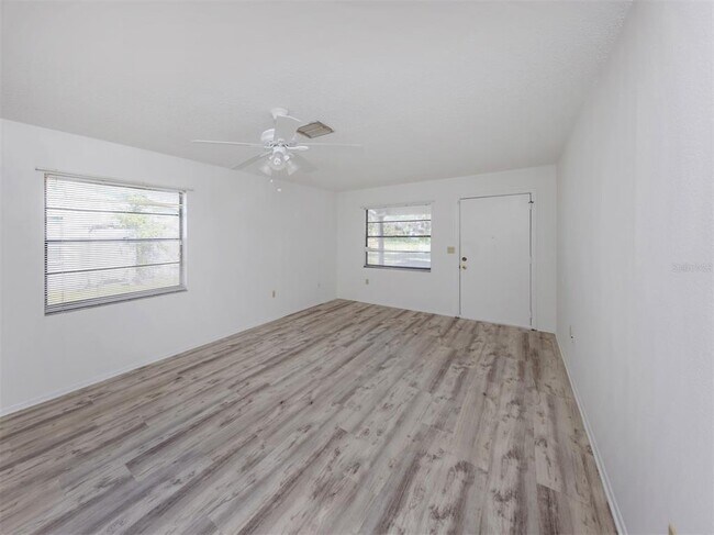 Photo - 662 Substation Rd