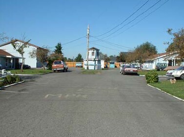 Photo - Tower Court Apartments