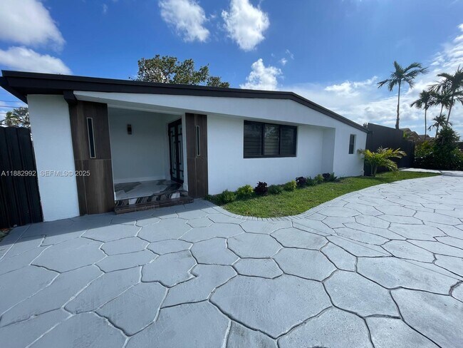 Photo - 10460 SW 26th Terrace