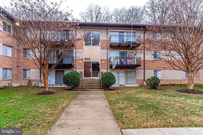 Building Photo - 4110 Mangalore Dr Unit 301 Rental